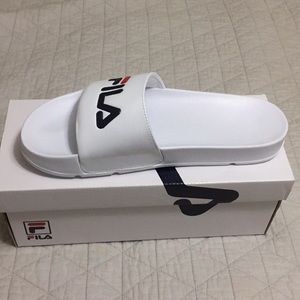 Fila slides size 11